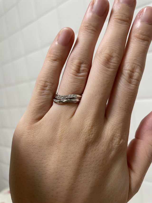 重ね付けするとより綺麗に見えます。