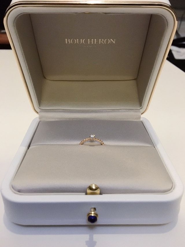 箱がとっても上品で素敵です。