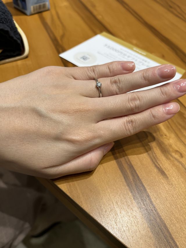 ダイヤモンドがきらめいててとても素敵です