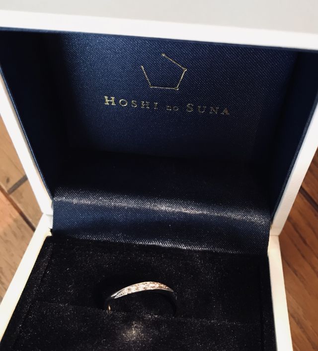 指輪の内側に誕生石もはめていただきました！