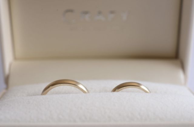 シャンパンゴールド、アンティークになりすぎないマット加工