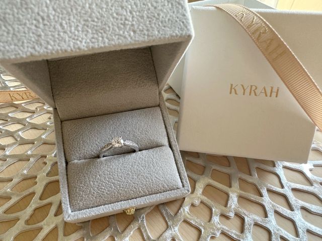 素敵なラッピングとメッセージ、鑑定書をいただきました