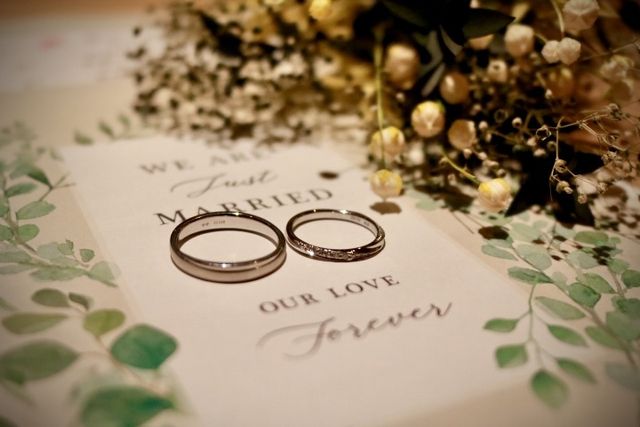 婚姻届と一緒に撮影しました

