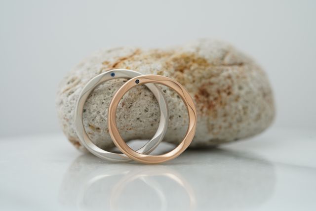 上から見たときに花びらのように見えるデザイン