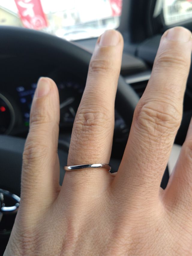 結婚指輪ホシノスナオリジナルハードプラチナ950を使用