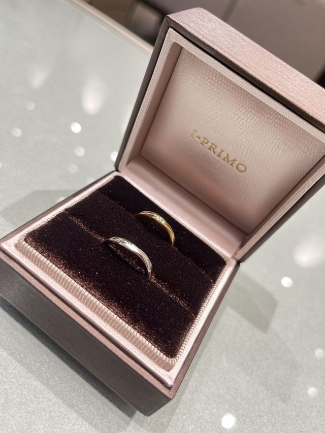 ウェーブデザインに惹かれてノクターナルを買いました。