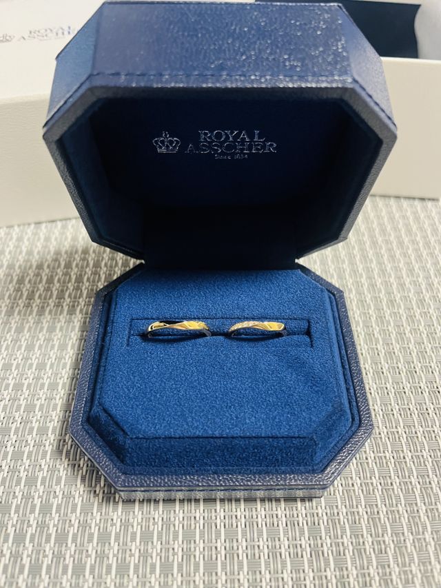 ゴールドを選びました。