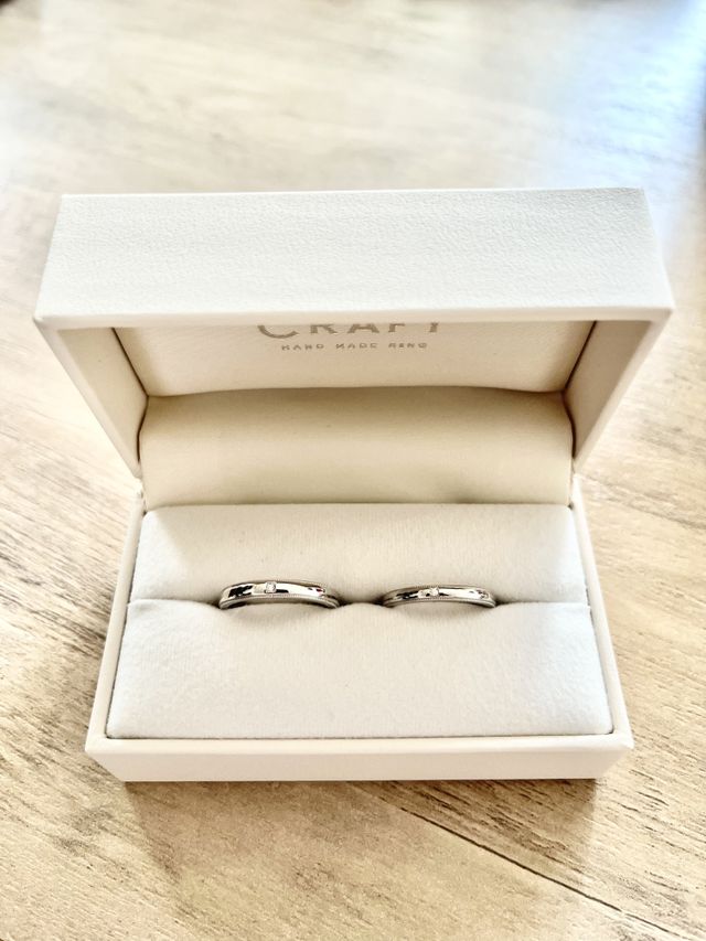 2人とも同じデザインがよくシンプル重視に作りました
