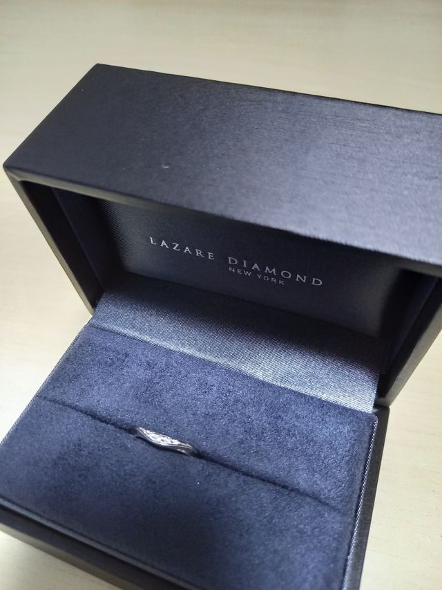 洗練された箱も気に入ってます。