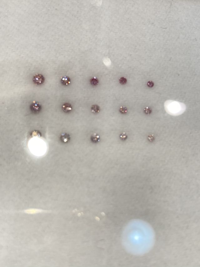 ダイヤの色も豊富