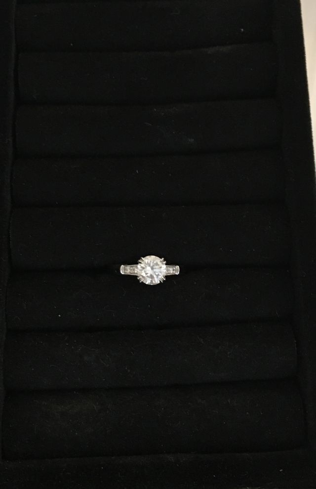 ハリーウィンストン トリストリング