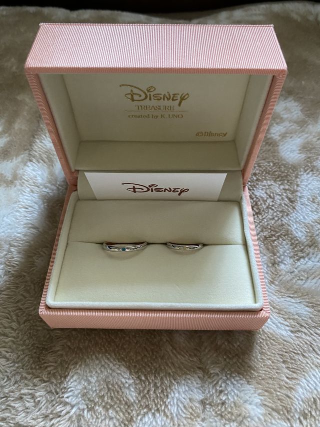 指輪とボックスです。