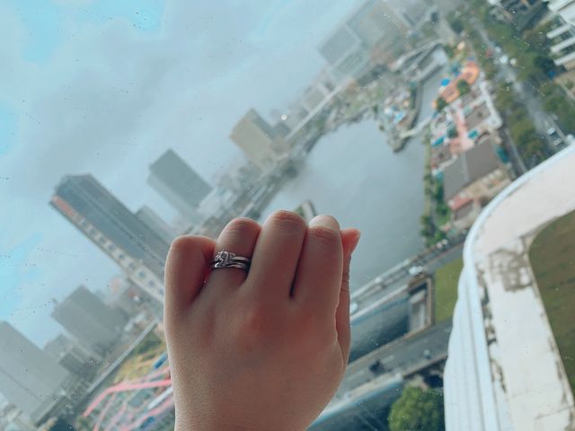 婚約指輪と結婚指輪どちらもシンプルが欲しかったので満足です