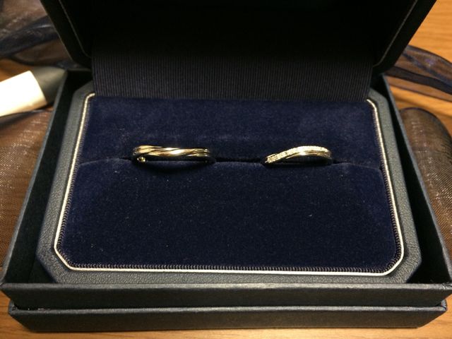 ダイヤモンドシライシにて購入。っとゴージャス感があります。