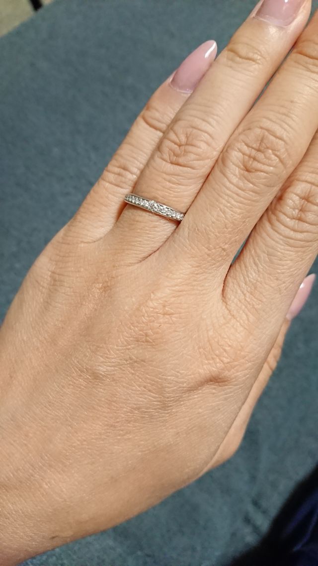 カッターズブランドなのでやはり輝きがとても綺麗です