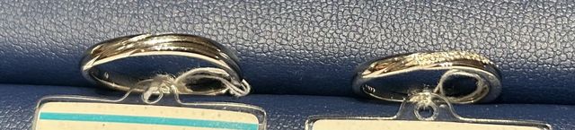 なだらかにカーブを描く様な綺麗な指輪でした！