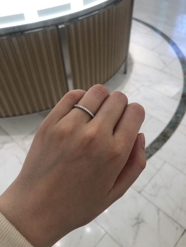 ハーフエタニティの結婚指輪