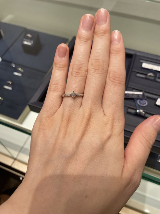 ロイヤルアッシャーカット プラチナ ダイヤモンドリング