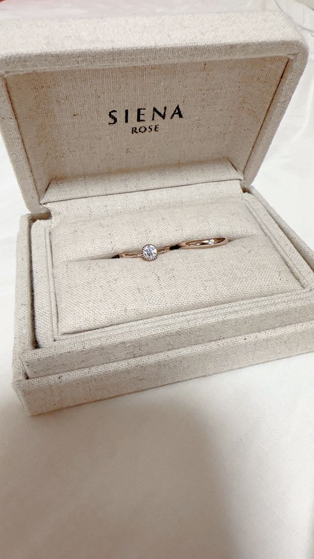 婚約指輪と結婚指輪