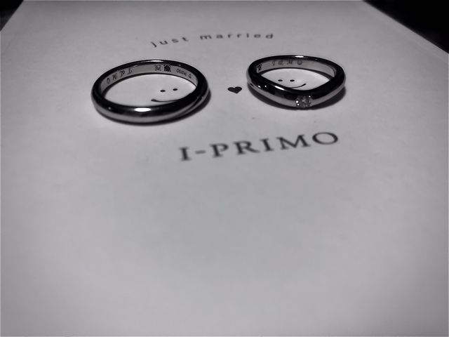 お店で頂いたカードの上で