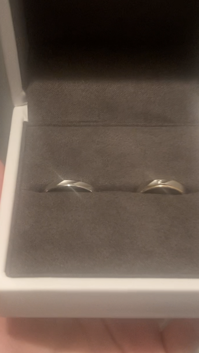 ボックスに入った写真です。
統一感のある個性的なデザイン。