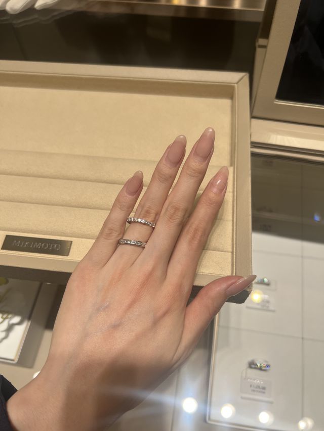 プリンセスカットダイヤ。
下の方が買ったもです。