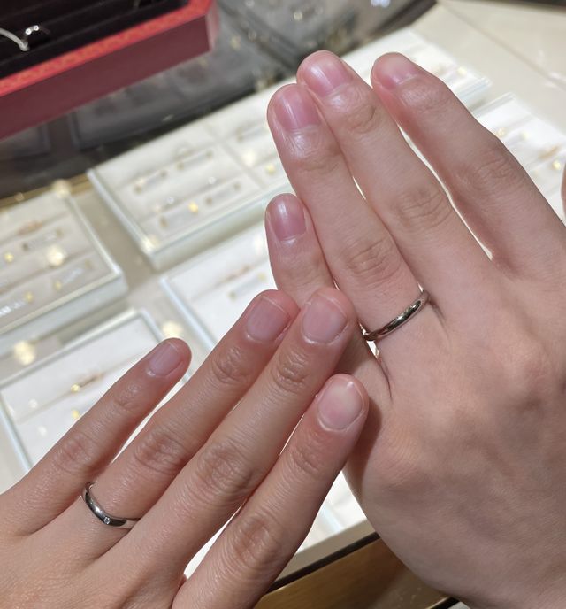 結婚指輪＝プラチナのイメージがあり、こちらに決めました。
