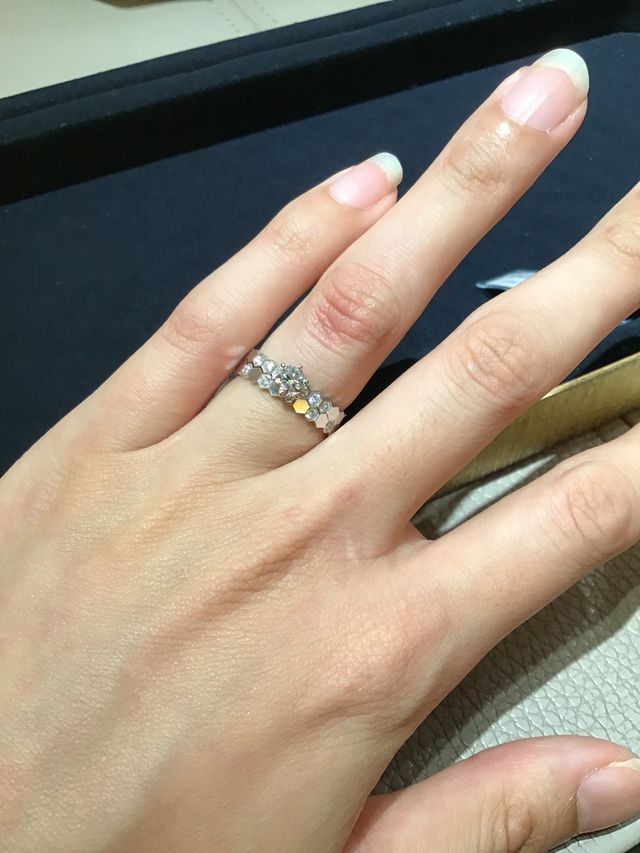 2.5mm(婚約指輪と重ね付け)