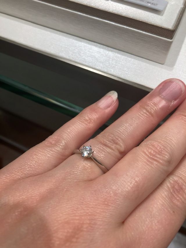婚約指輪の試着もさせていただきました