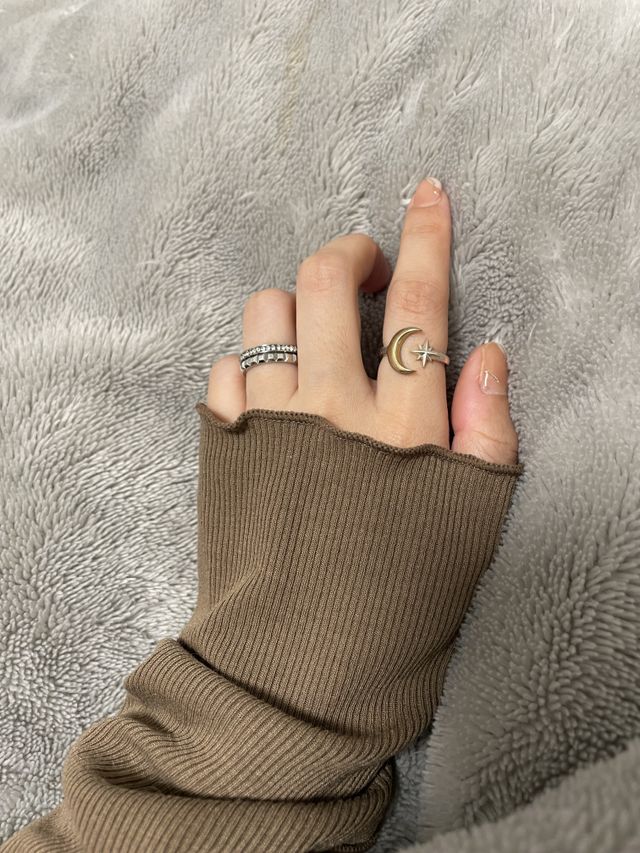 プチプラのリングと合わせてもかわいい