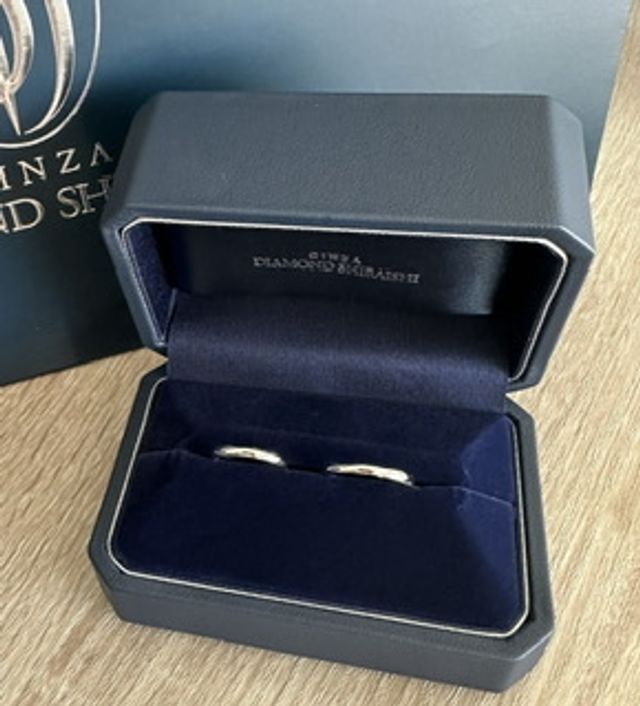 着け心地が良くシンプルなのに輝きが美しい指輪でした。