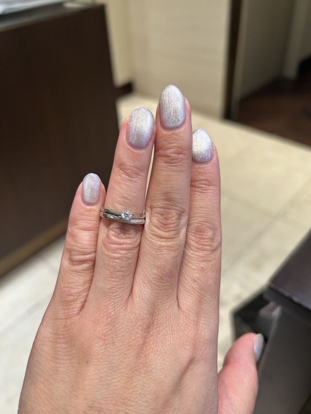 婚約指輪とのセットで