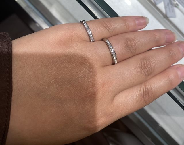 ハーフエタニティリング