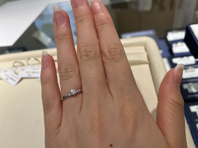 店内での試着画像