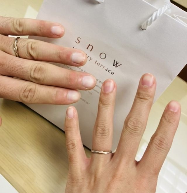 同じデザインで金属の質感を変えました