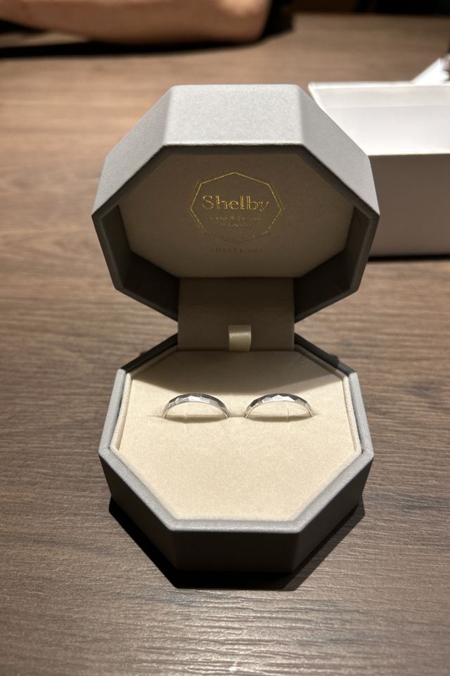 shelbyさんのロゴにもなっている8角形のボックスです