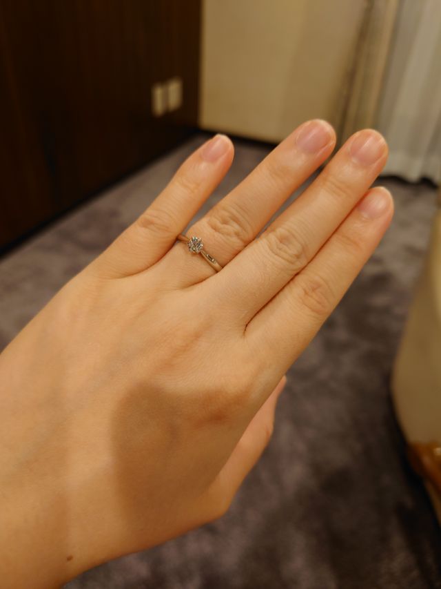 出来上がった指輪を初めて着用