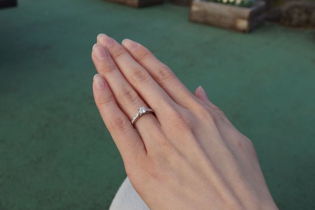 品良く、可愛らしい指輪