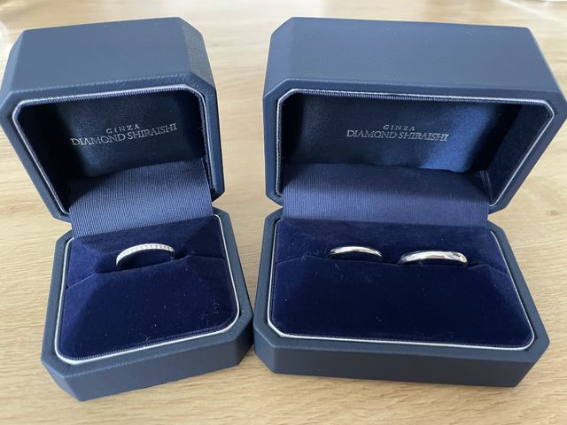 婚約指輪としてエタニティーリングを購入しました。