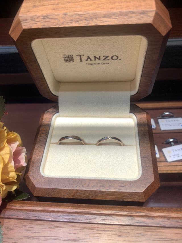 理想のデザイン、購入後のケアどれを取っても最高な結婚指輪です