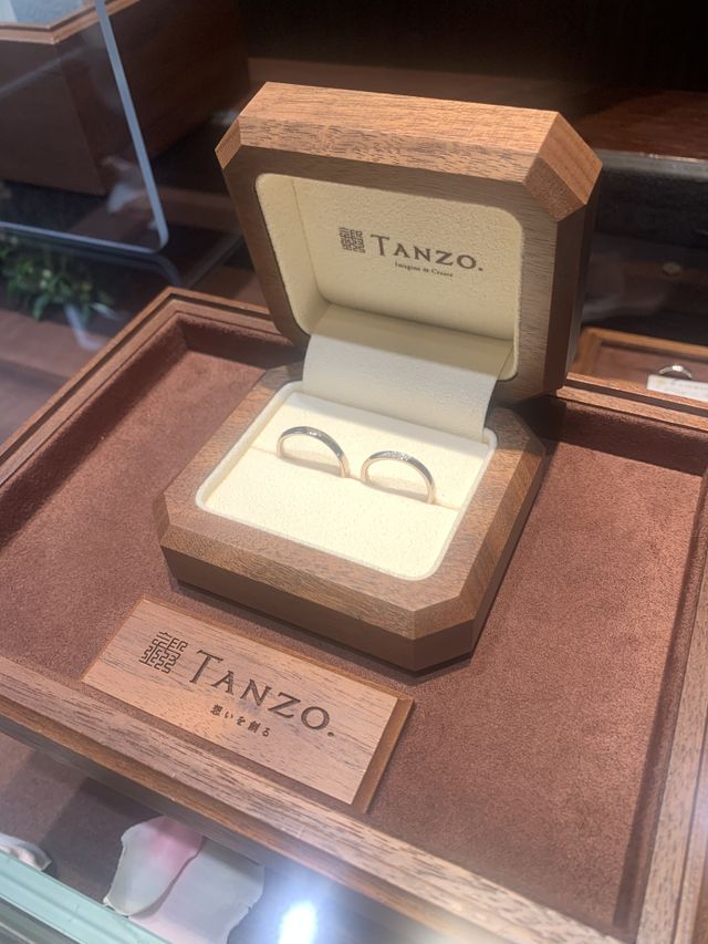 自分たちらしい素敵な指輪を作っていただきました。