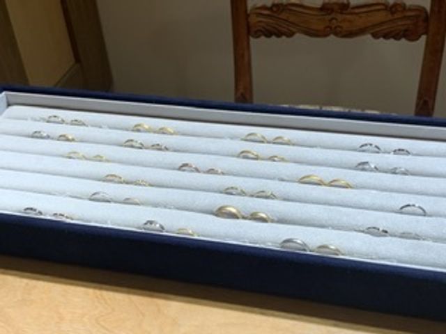 いろんな種類のリングを見せていただきました