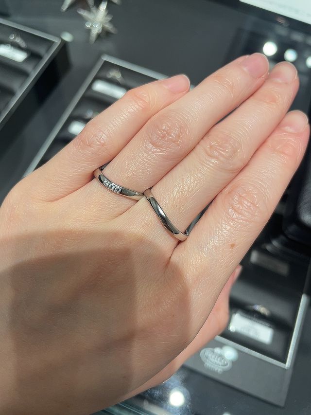 着用時です、ペアでつけています