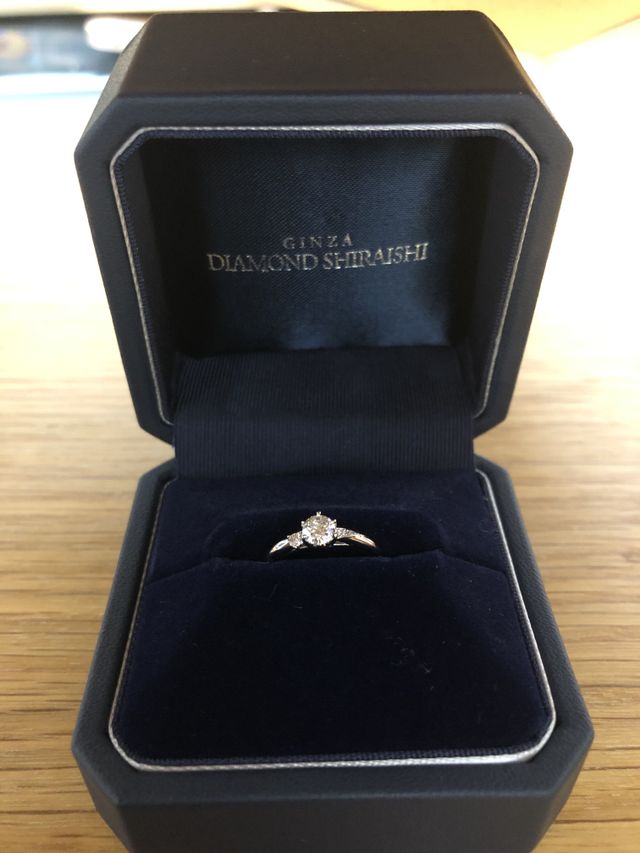 ダイヤモンドシライシさんのケース付き