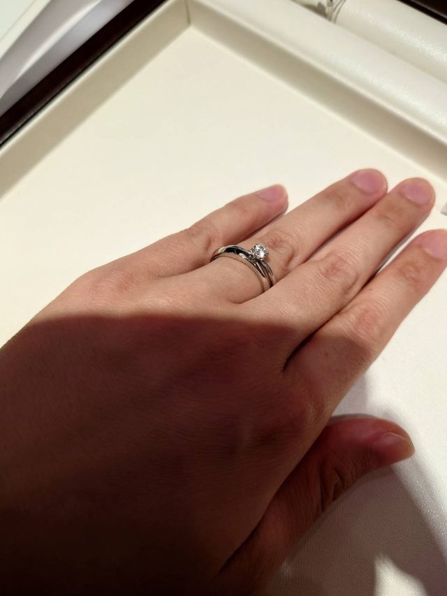 婚約指と結婚指輪の下見に行きました。