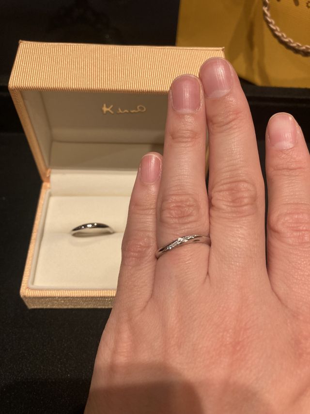 ダイヤのキラキラとウェーブが素敵で気に入りました。