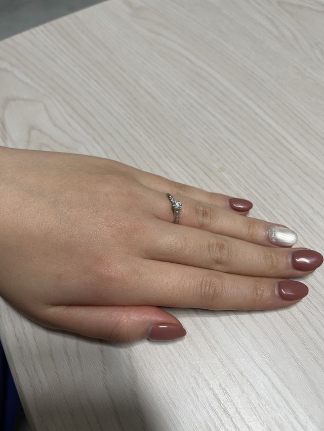 婚約指輪です。