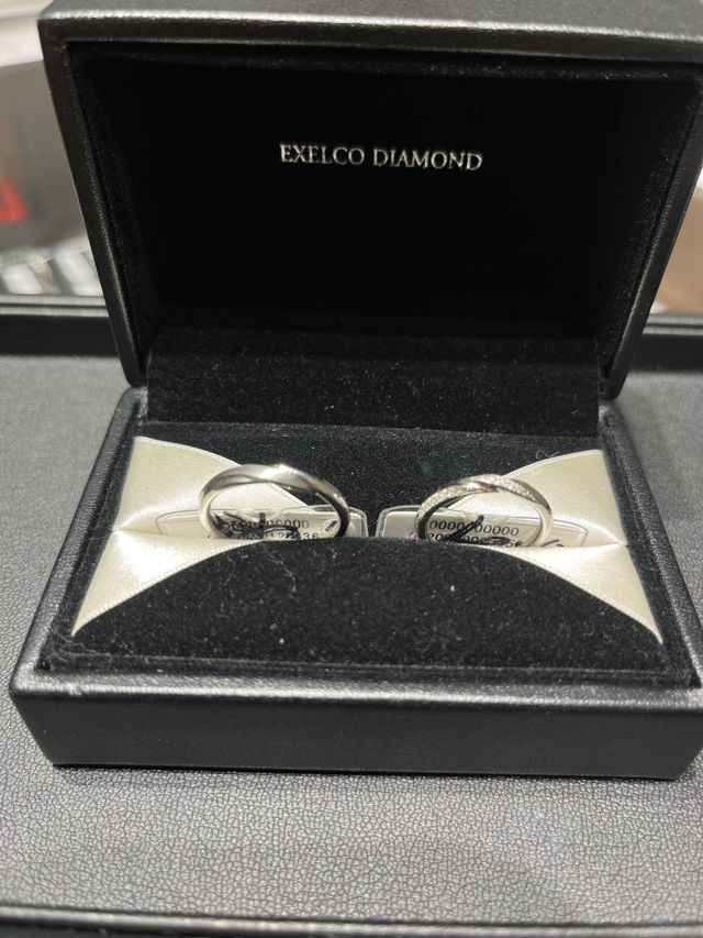 箱もシンプルでとても素敵