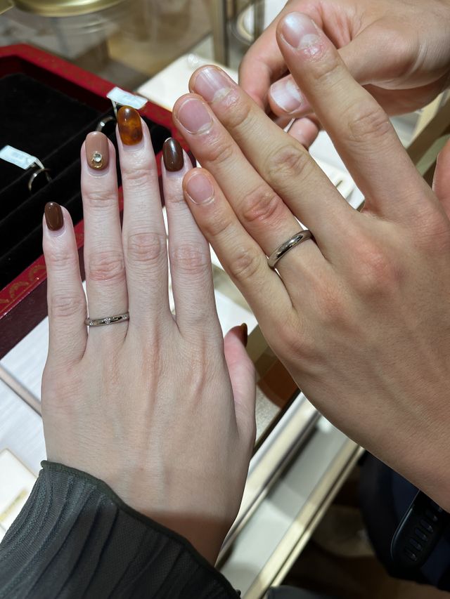 シンプルかつ王道な結婚指輪