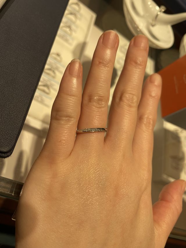 指に馴染みつつ、存在感もあるリング